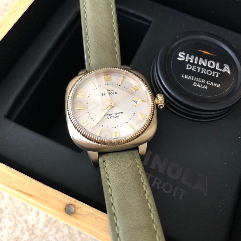 Perfect condition shinola watch